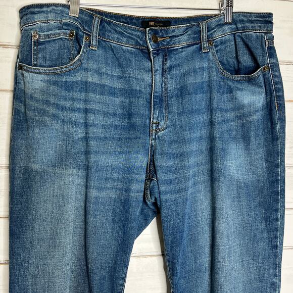 Frye Jeans Straight Leg Cropped Stretch Denim Size 14 - Picture 10 of 10